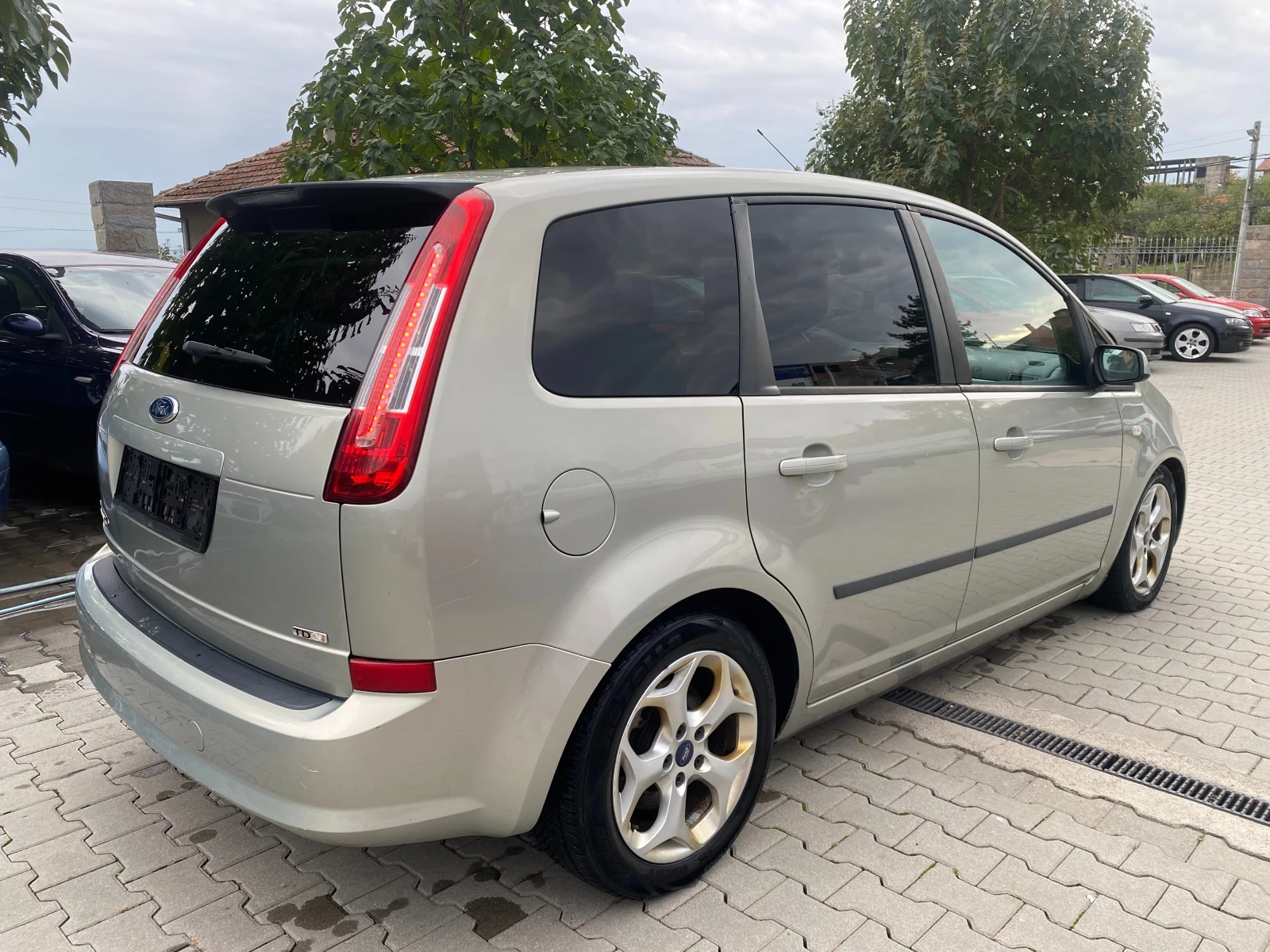Ford C-max 1.8 tdci 115к.с  - изображение 5 | Auto.bg Ford C-max 1.8 tdci 115к.с  - изображение 5