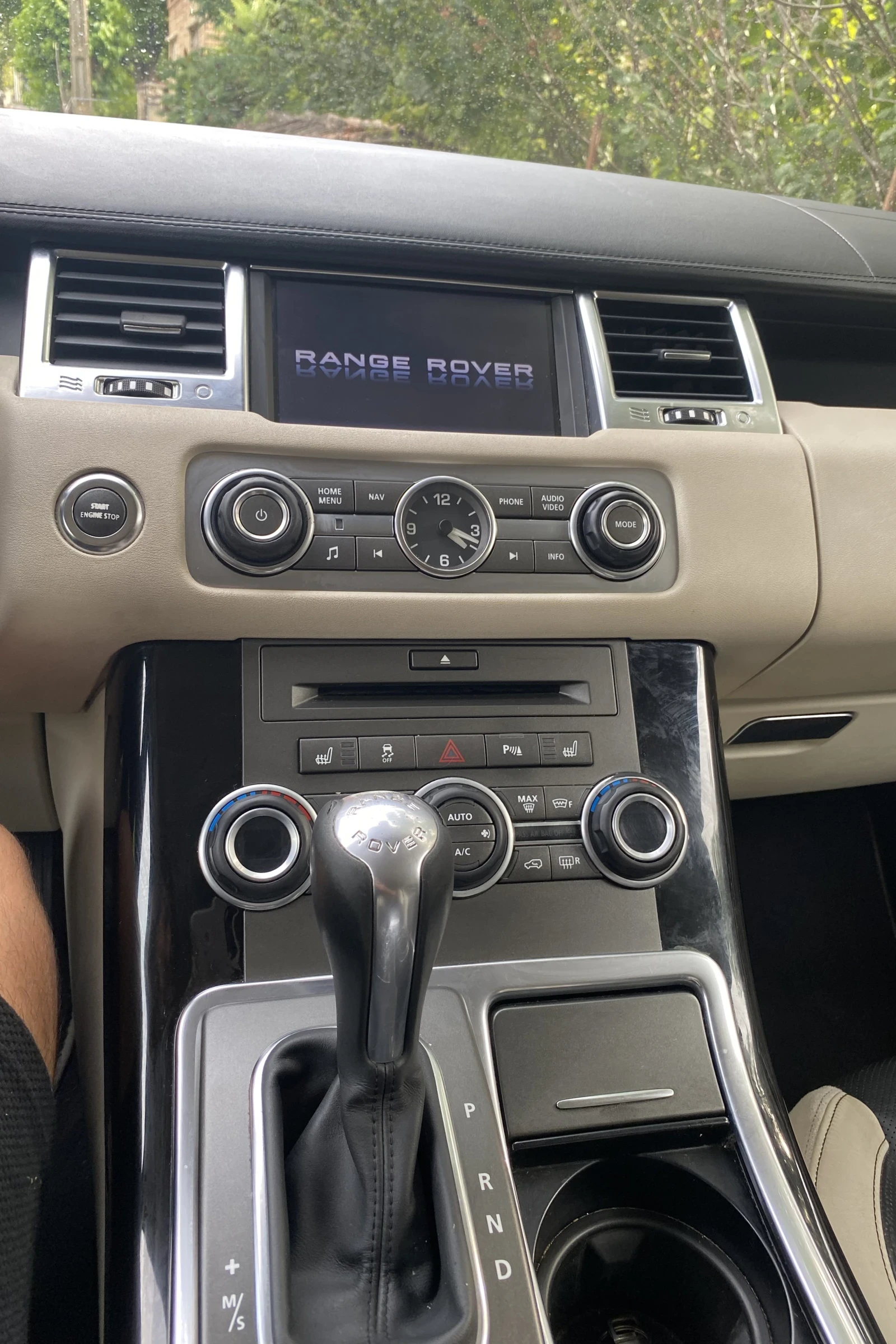 Land Rover Range Rover Sport  - изображение 6 | Auto.bg Land Rover Range Rover Sport  - изображение 6