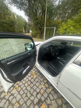 Chrysler 300c - 5200 € / 10170.32 лв. - 23552325 8 | Car24.bg Chrysler 300c - 5200 € / 10170.32 лв. - 23552325 8