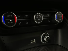 Alfa Romeo Stelvio Q4 AWD/SPORT/ПЕРА НА ВОЛАНА/КРАЙНА ЦЕНА | Auto.bg — изображение 10 Alfa Romeo Stelvio Q4 AWD/SPORT/ПЕРА НА ВОЛАНА/КРАЙНА ЦЕНА | Auto.bg — изображение 10