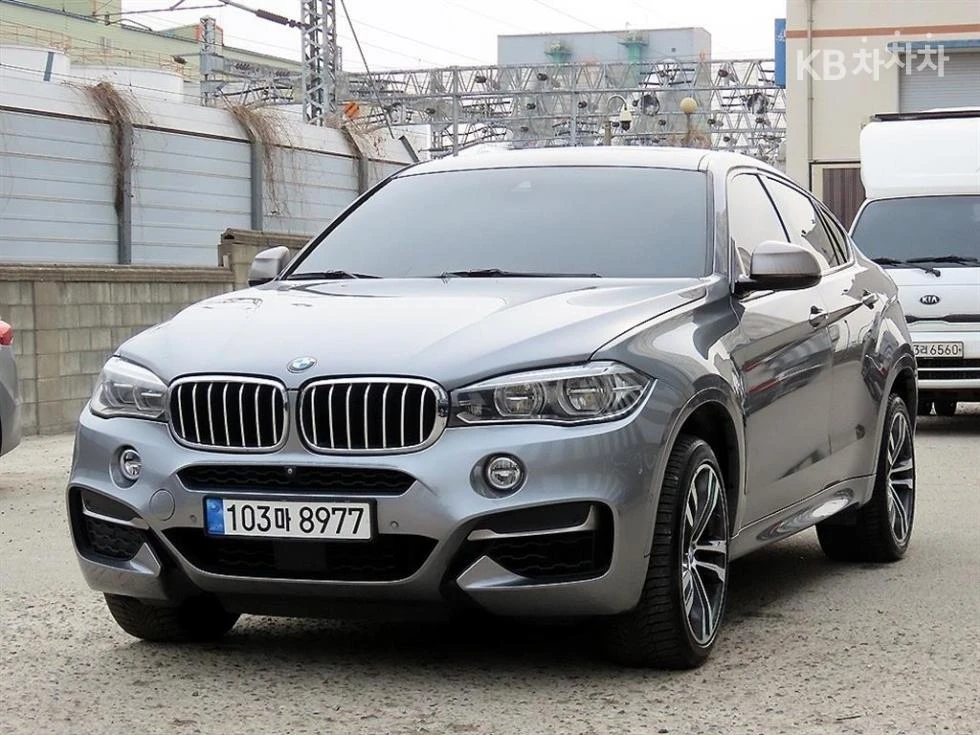 BMW X6 XDRIVE M50D HEAD UP 360CAM PANORAMA FULL | Auto.bg — изображение 1 BMW X6 XDRIVE M50D HEAD UP 360CAM PANORAMA FULL | Auto.bg — изображение 1