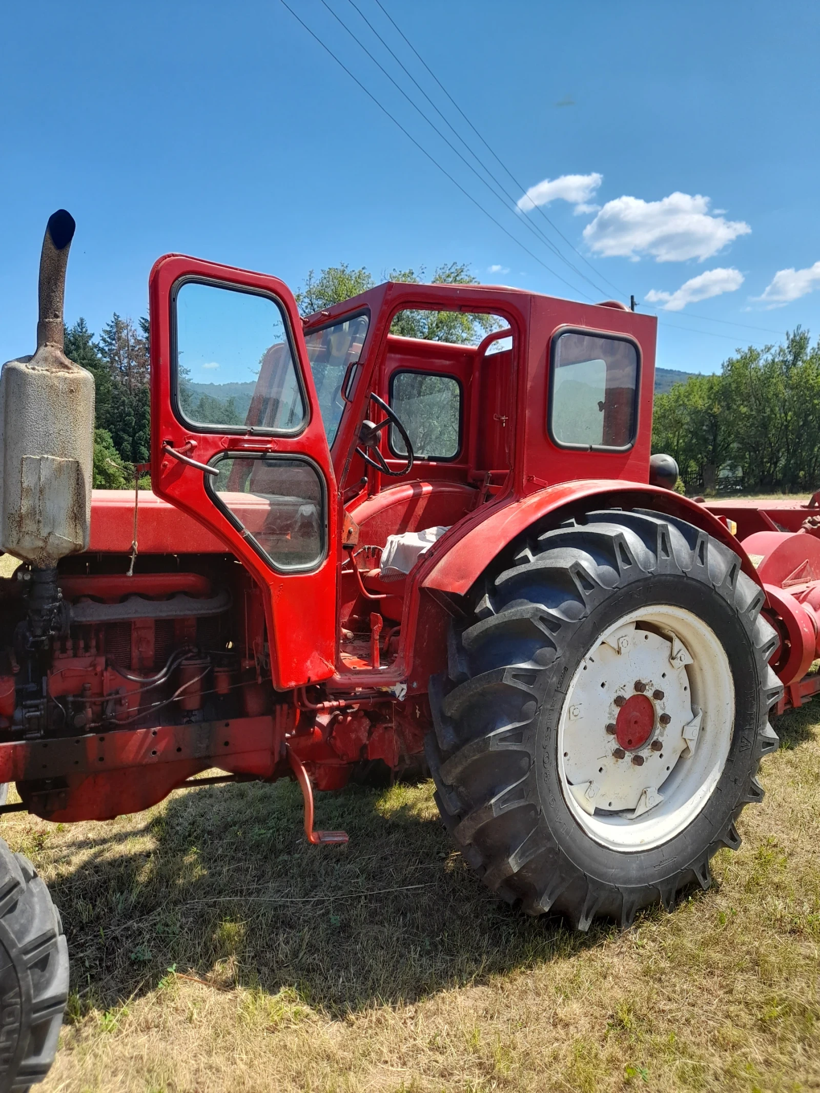 Трактор Т T40 | Auto.bg — изображение 1 Трактор Т T40 | Auto.bg — изображение 1