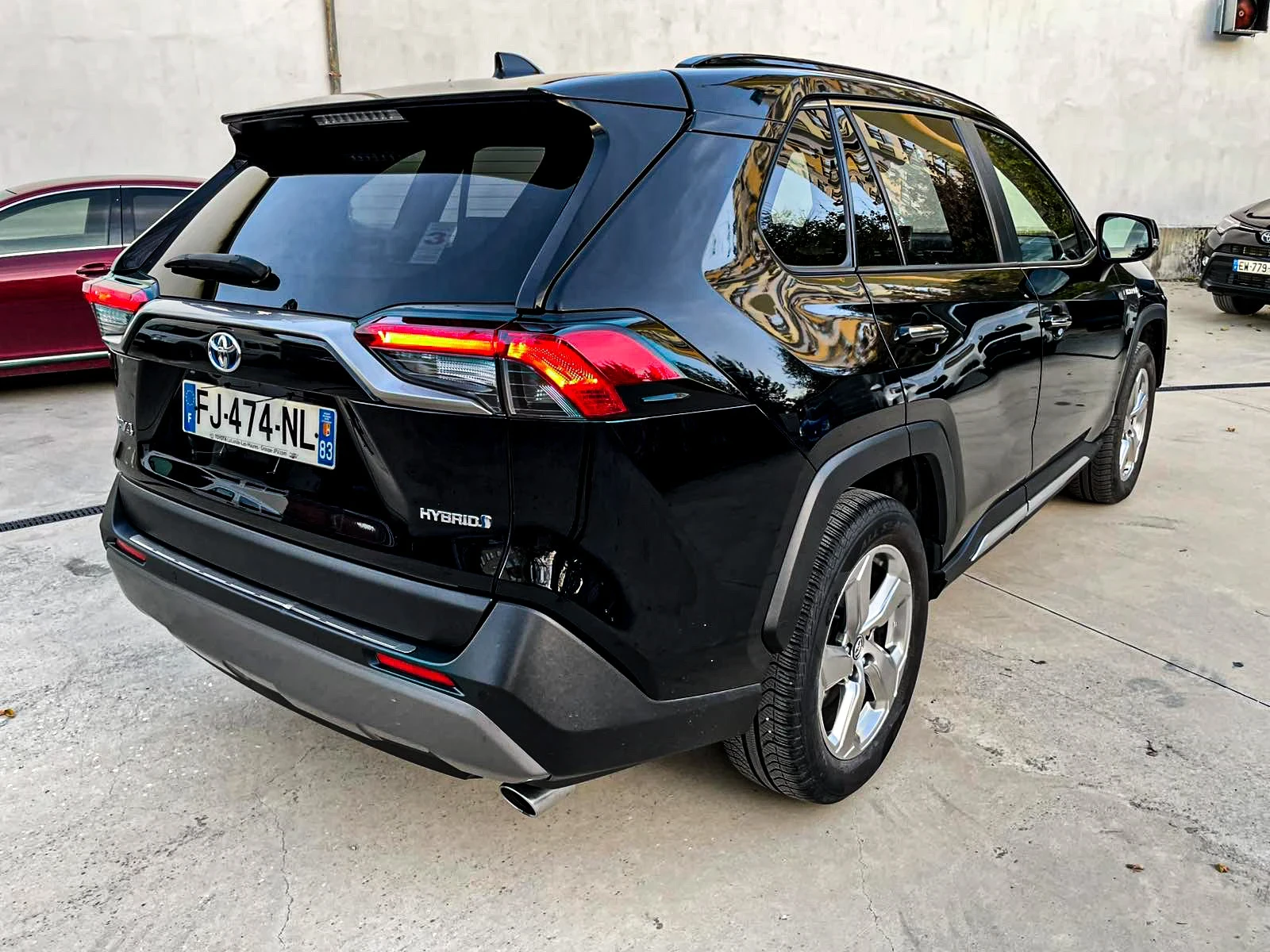 Toyota Rav4 Hybrid/4x4/JBL/360/ГАРАНЦИЯ - изображение 4 | Auto.bg Toyota Rav4 Hybrid/4x4/JBL/360/ГАРАНЦИЯ - изображение 4