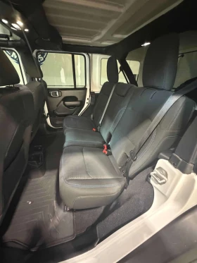 Jeep Wrangler * Unlimited Islander * CARFAX * ПОДГРЕВ * | Auto.bg — изображение 10 Jeep Wrangler * Unlimited Islander * CARFAX * ПОДГРЕВ * | Auto.bg — изображение 10