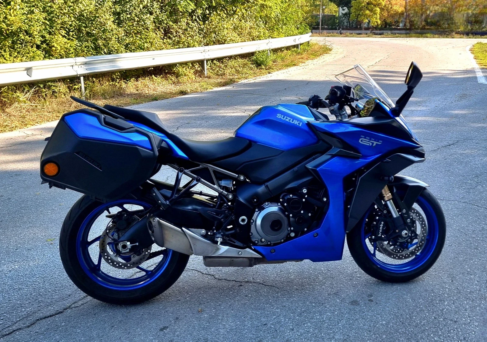 Suzuki Gsx Gsx-S 1000 GT - изображение 5 | Auto.bg Suzuki Gsx Gsx-S 1000 GT - изображение 5