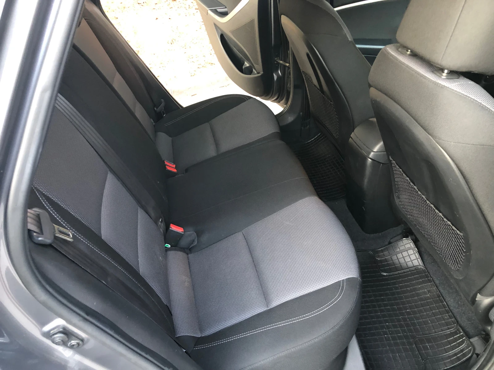 Hyundai I30 1.4 Dizel - изображение 10 | Auto.bg Hyundai I30 1.4 Dizel - изображение 10