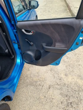 Honda Jazz 1.4 i vtec | Auto.bg — изображение 15 Honda Jazz 1.4 i vtec | Auto.bg — изображение 15
