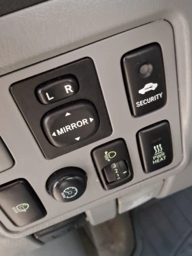 Toyota Hilux 3.0 D4D - 14770 € / 28887.61 лв. - 29892854 13 | Car24.bg Toyota Hilux 3.0 D4D - 14770 € / 28887.61 лв. - 29892854 13