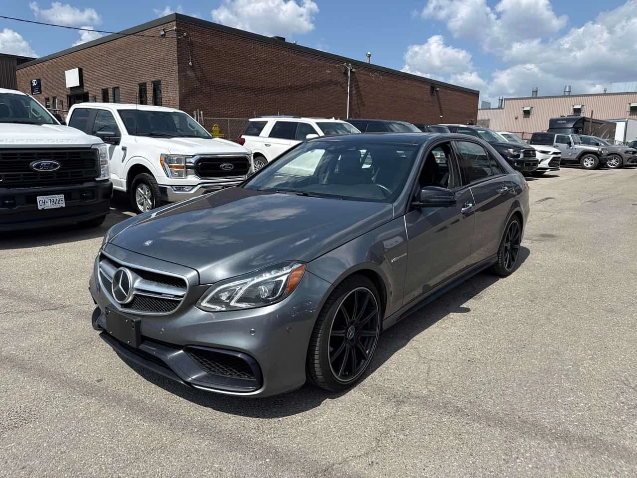 Mercedes-Benz E 63 AMG * S* CARFAX * АВТОКРЕДИТ БЕЗ ПЪРВОНАЧАЛНА ВНОСКА* | Auto.bg — изображение 1 Mercedes-Benz E 63 AMG * S* CARFAX * АВТОКРЕДИТ БЕЗ ПЪРВОНАЧАЛНА ВНОСКА* | Auto.bg — изображение 1