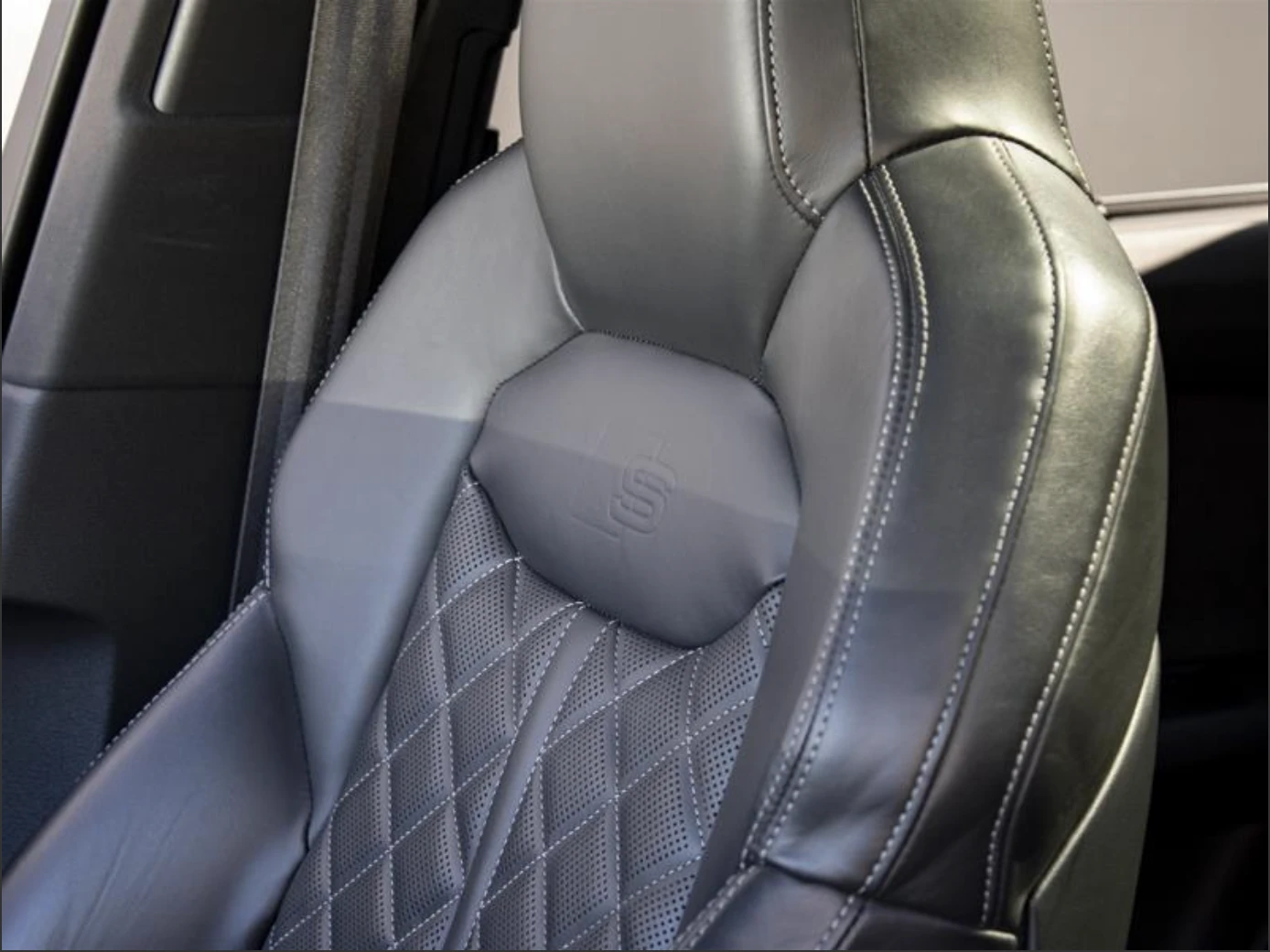 Audi SQ7 4.0T* MATRIX* ДИСТРОНИК* МАСАЖ* ОБДУХВАНЕ* КАМЕРА* - изображение 6 | Auto.bg Audi SQ7 4.0T* MATRIX* ДИСТРОНИК* МАСАЖ* ОБДУХВАНЕ* КАМЕРА* - изображение 6