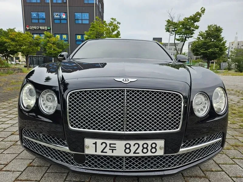 Bentley Flying Spur 6.0 - САМО 30% АВАНС - 33025 € - 69900967 1 | Car24.bg Bentley Flying Spur 6.0 - САМО 30% АВАНС - 33025 € - 69900967 1
