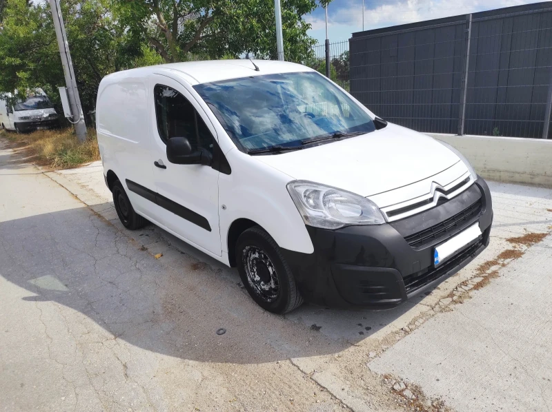 Citroen Berlingo - 4000 € / 7823.32 лв. - 23553772 1 | Car24.bg Citroen Berlingo - 4000 € / 7823.32 лв. - 23553772 1