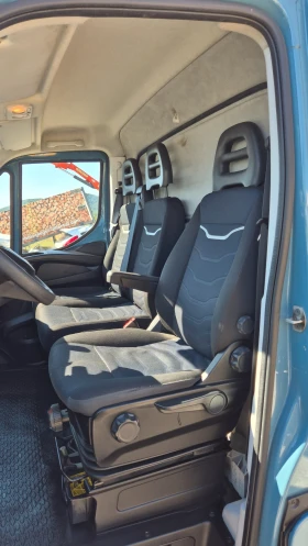 Iveco Daily 35s18* HI-MATIC* БОРД* ШВЕЙЦАРИЯ* | Auto.bg — изображение 11 Iveco Daily 35s18* HI-MATIC* БОРД* ШВЕЙЦАРИЯ* | Auto.bg — изображение 11