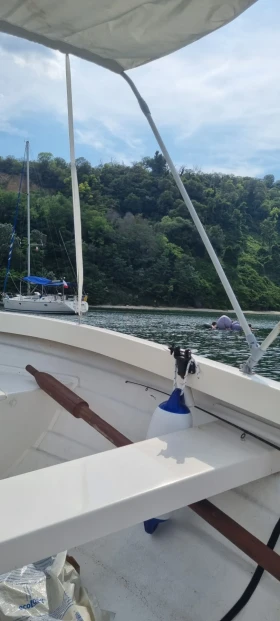 Лодка Собствено производство Triton 440 | Auto.bg — изображение 8 Лодка Собствено производство Triton 440 | Auto.bg — изображение 8