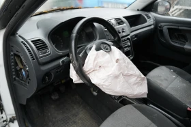 Skoda Fabia Fabia 1.6 TDI КАТАСТРОФИРАЛ - цена по договаряне - 85702370 6 | Car24.bg Skoda Fabia Fabia 1.6 TDI КАТАСТРОФИРАЛ - цена по договаряне - 85702370 6