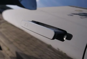 LynkCo 08 1.5 PLUG-IN HYBRID H/K 360 PANORAMA LED KEYLESS - 49500 € / 96813.58 лв. - 10215121 17 | Car24.bg LynkCo 08 1.5 PLUG-IN HYBRID H/K 360 PANORAMA LED KEYLESS - 49500 € / 96813.58 лв. - 10215121 17