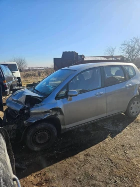 Honda Jazz 1300 - 11 лв. / 5.62 € - 34659493 2 | Car24.bg Honda Jazz 1300 - 11 лв. / 5.62 € - 34659493 2