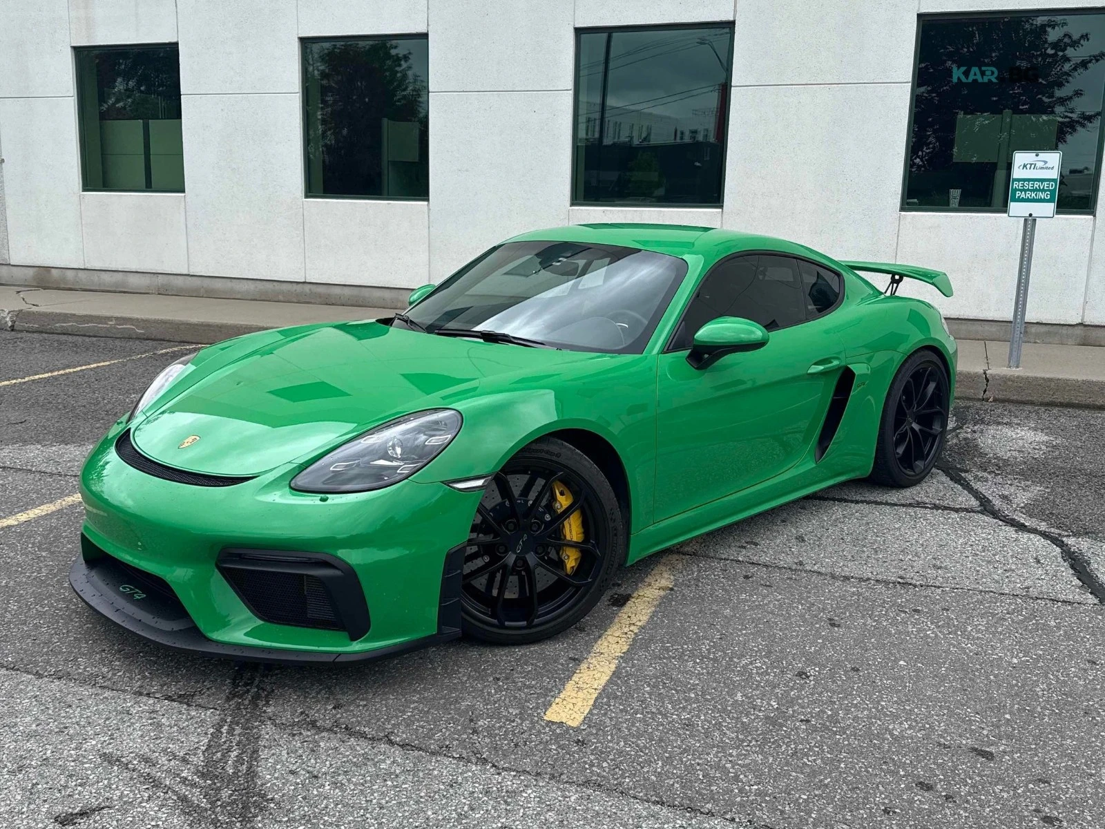 Porsche Cayman GT4 ЦЕНА ДО БЪЛГАРИЯ РЕГИСТРАЦИЯ & АВТОКРЕДИТ | Auto.bg — изображение 1 Porsche Cayman GT4 ЦЕНА ДО БЪЛГАРИЯ РЕГИСТРАЦИЯ & АВТОКРЕДИТ | Auto.bg — изображение 1