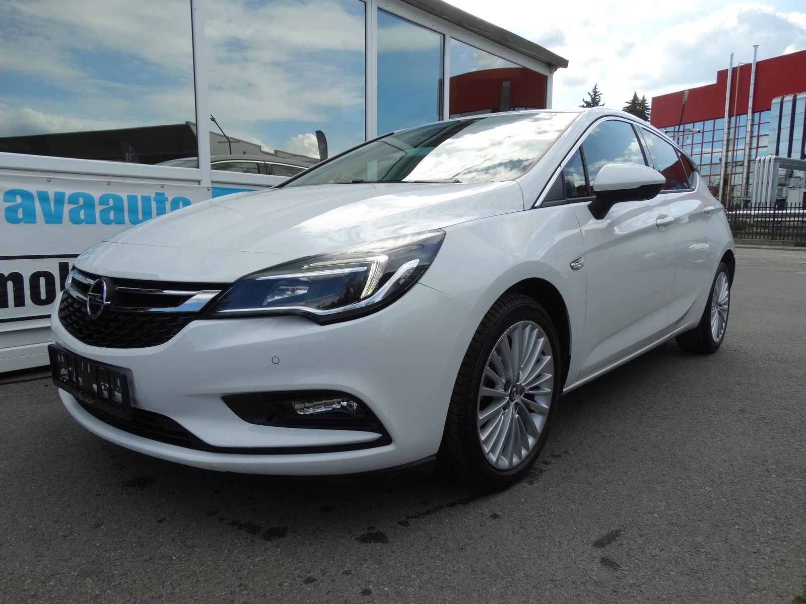 Opel Astra 1.6CDTI* Lane assist* | Auto.bg — изображение 1 Opel Astra 1.6CDTI* Lane assist* | Auto.bg — изображение 1