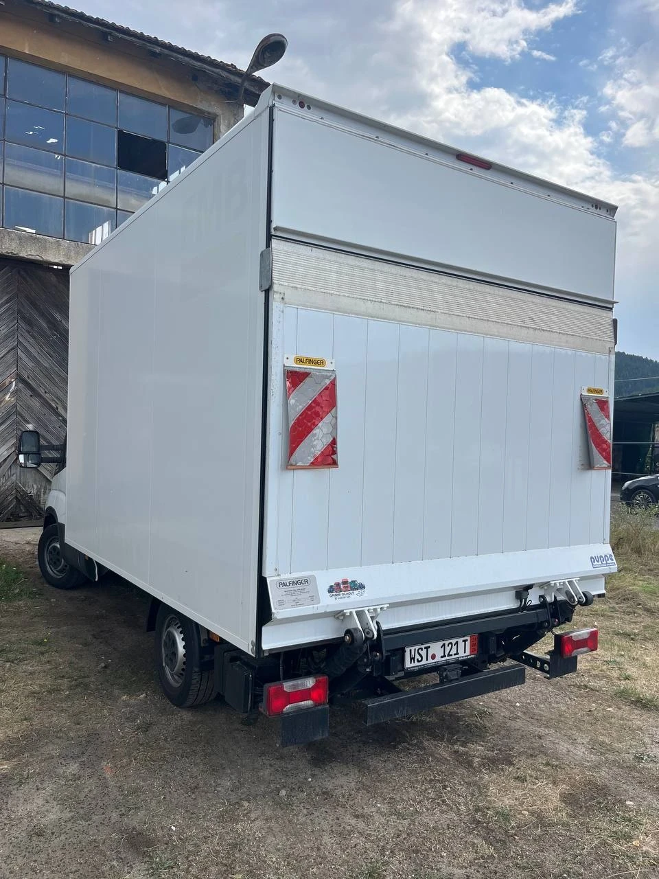 Iveco 35S18 Борд Palfinger - изображение 2 | Auto.bg Iveco 35S18 Борд Palfinger - изображение 2