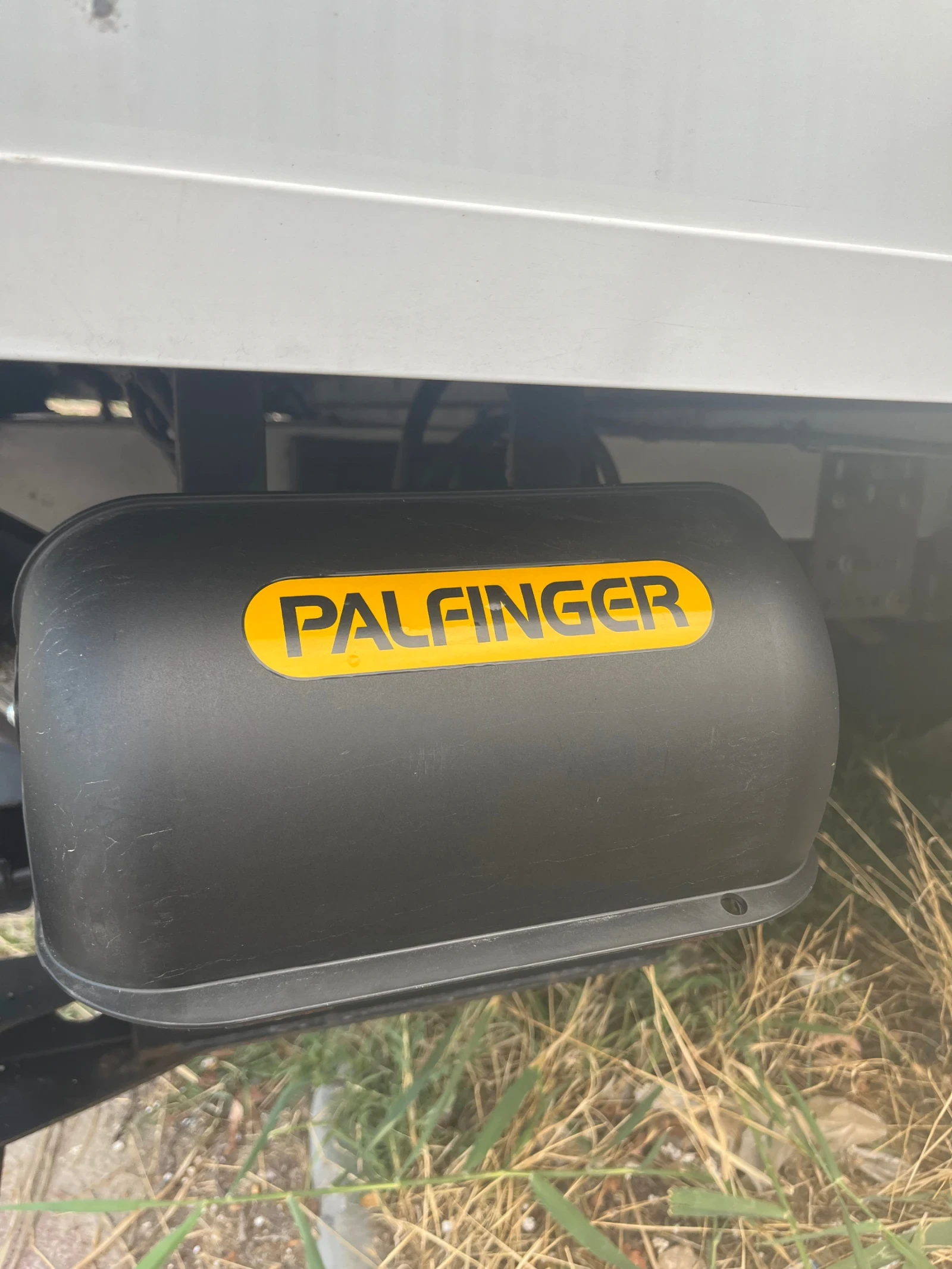 Iveco 35S18 Борд Palfinger - изображение 7 | Auto.bg Iveco 35S18 Борд Palfinger - изображение 7