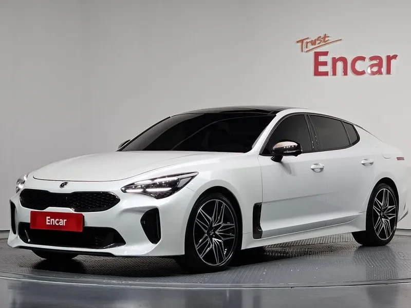 Kia Stinger 2.5 AWD/ HEAD-UP/ 360/ PANO/ ПОДГРЕВ/ ОБДУХВАНЕ | Auto.bg — изображение 1 Kia Stinger 2.5 AWD/ HEAD-UP/ 360/ PANO/ ПОДГРЕВ/ ОБДУХВАНЕ | Auto.bg — изображение 1