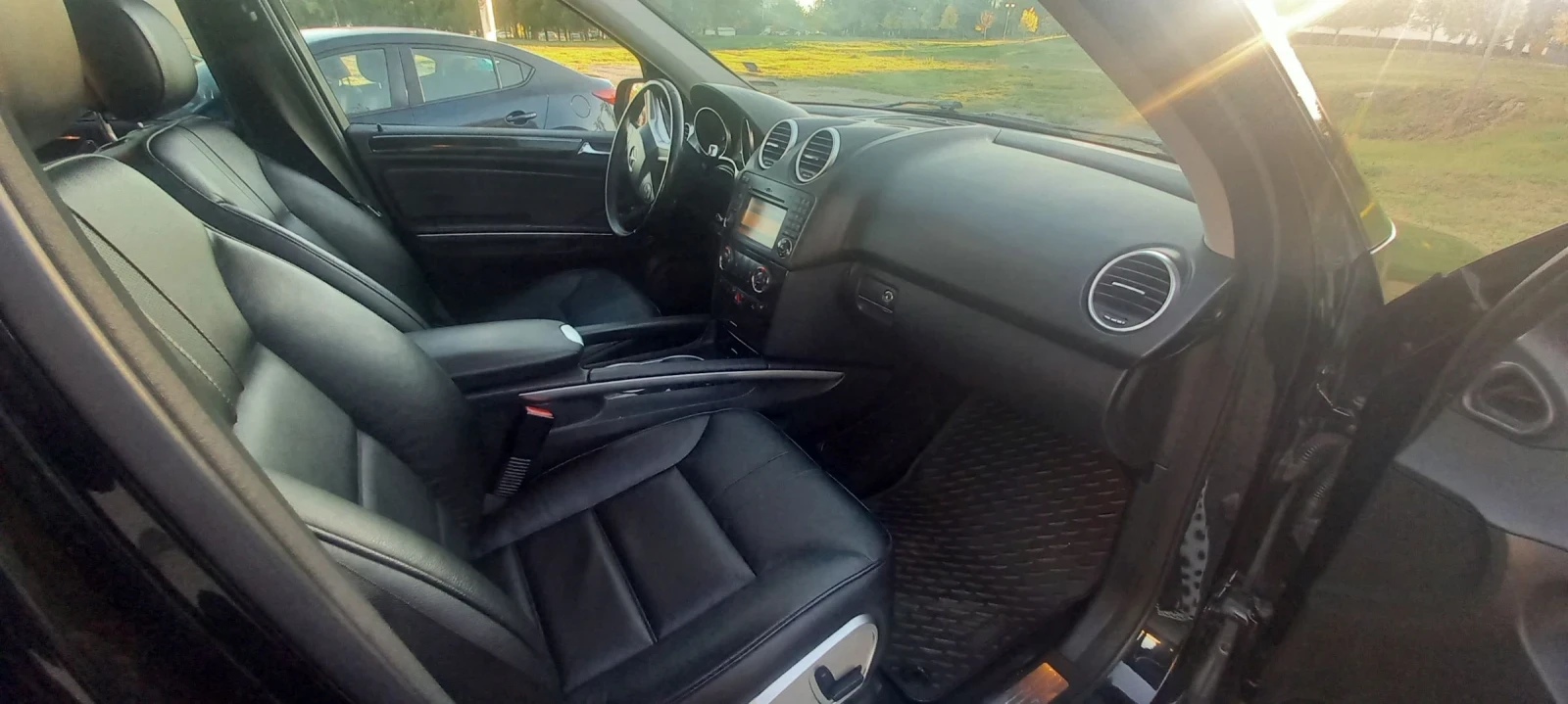 Mercedes-Benz ML 350 Двигателя е 2.8 ниския данък - изображение 6 | Auto.bg Mercedes-Benz ML 350 Двигателя е 2.8 ниския данък - изображение 6