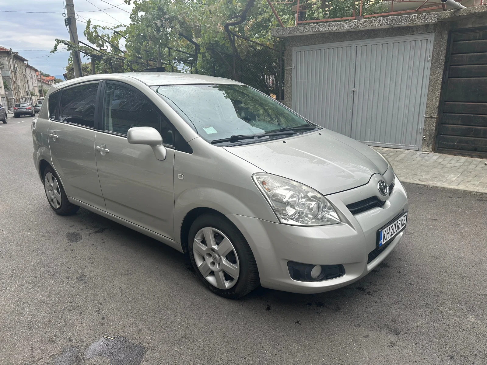 Toyota Verso 2.2 D4D Face Lift - изображение 5 | Auto.bg Toyota Verso 2.2 D4D Face Lift - изображение 5