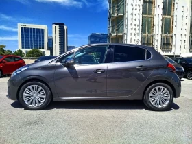 Peugeot 208 ALLURE -28хил.км.
