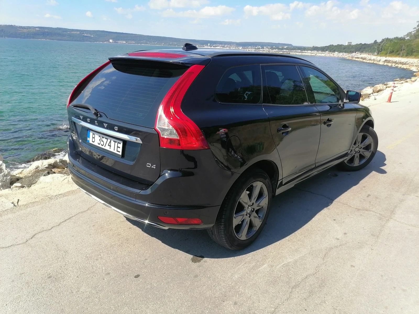 Volvo XC60 2.0 d4 181k.s E6 b - изображение 4 | Auto.bg Volvo XC60 2.0 d4 181k.s E6 b - изображение 4