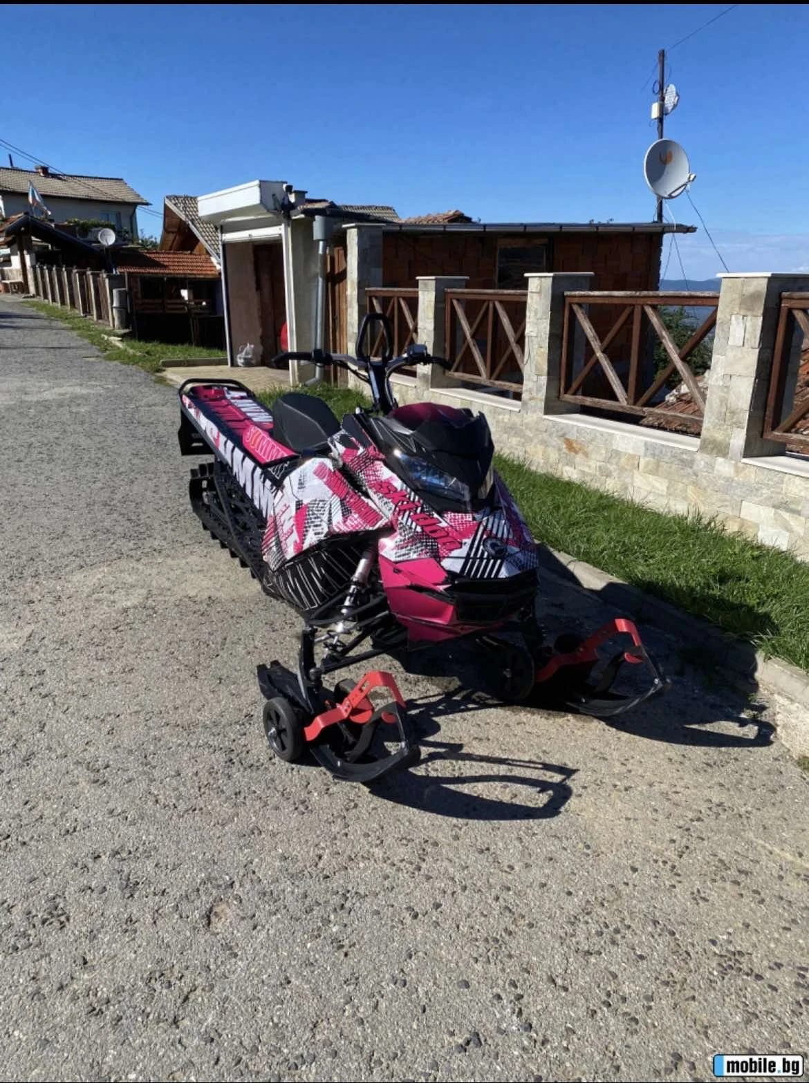 Ski-Doo Summit 165/3 inche - изображение 4 | Auto.bg Ski-Doo Summit 165/3 inche - изображение 4