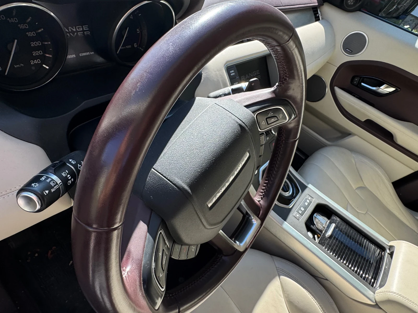 Land Rover Evoque 2.2 SD4 (39 600 км.) - изображение 8 | Auto.bg Land Rover Evoque 2.2 SD4 (39 600 км.) - изображение 8