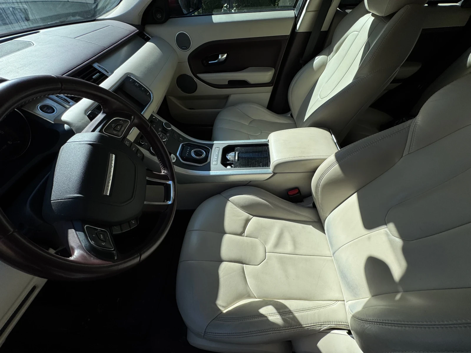 Land Rover Evoque 2.2 SD4 (39 600 км.) - изображение 10 | Auto.bg Land Rover Evoque 2.2 SD4 (39 600 км.) - изображение 10