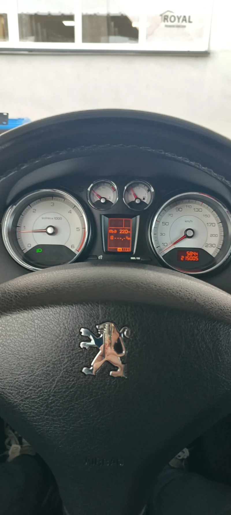 Peugeot 308 2 HDI 136 КС - 6000 лв. / 3067.75 € - 65310512 1 | Car24.bg Peugeot 308 2 HDI 136 КС - 6000 лв. / 3067.75 € - 65310512 1