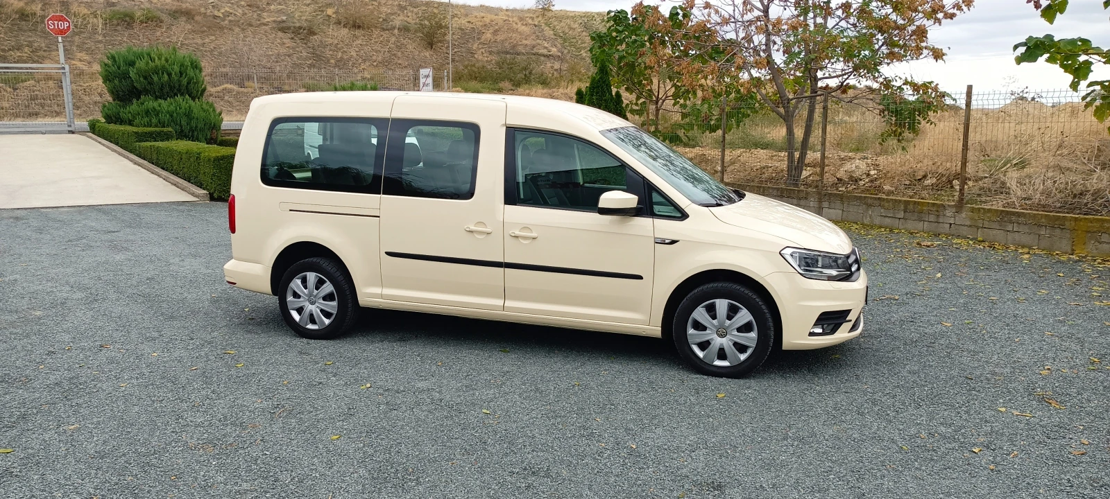 VW Caddy 2.0TDI DSG 7местен - изображение 7 | Auto.bg VW Caddy 2.0TDI DSG 7местен - изображение 7