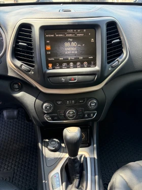 Jeep Cherokee 2.2D - 12700 € - 37971794 13 | Car24.bg Jeep Cherokee 2.2D - 12700 € - 37971794 13