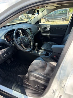Jeep Cherokee 2.2D - 12700 € - 37971794 5 | Car24.bg Jeep Cherokee 2.2D - 12700 € - 37971794 5