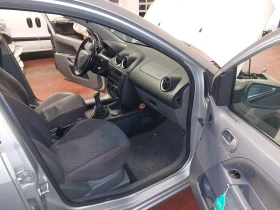 Ford Fiesta 1.4TDCI, 68кс, 03г, 5вр.173х.км.Италия - 1530 € / 2992.42 лв. - 73183483 5 | Car24.bg Ford Fiesta 1.4TDCI, 68кс, 03г, 5вр.173х.км.Италия - 1530 € / 2992.42 лв. - 73183483 5