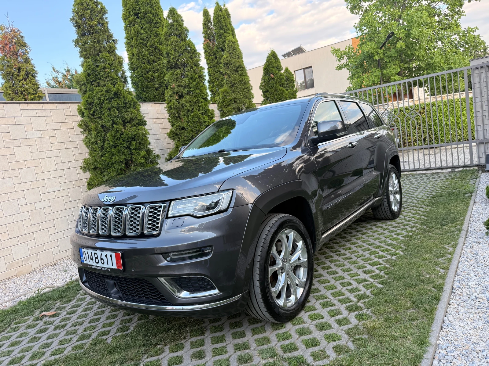 Jeep Grand cherokee 3.0CRD* SUMMIT* FACELIFT | Auto.bg — изображение 1 Jeep Grand cherokee 3.0CRD* SUMMIT* FACELIFT | Auto.bg — изображение 1