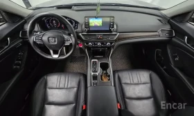 Honda Accord 2.0 Turbo Sport* Камера* HUD* Люк | Auto.bg — изображение 7 Honda Accord 2.0 Turbo Sport* Камера* HUD* Люк | Auto.bg — изображение 7