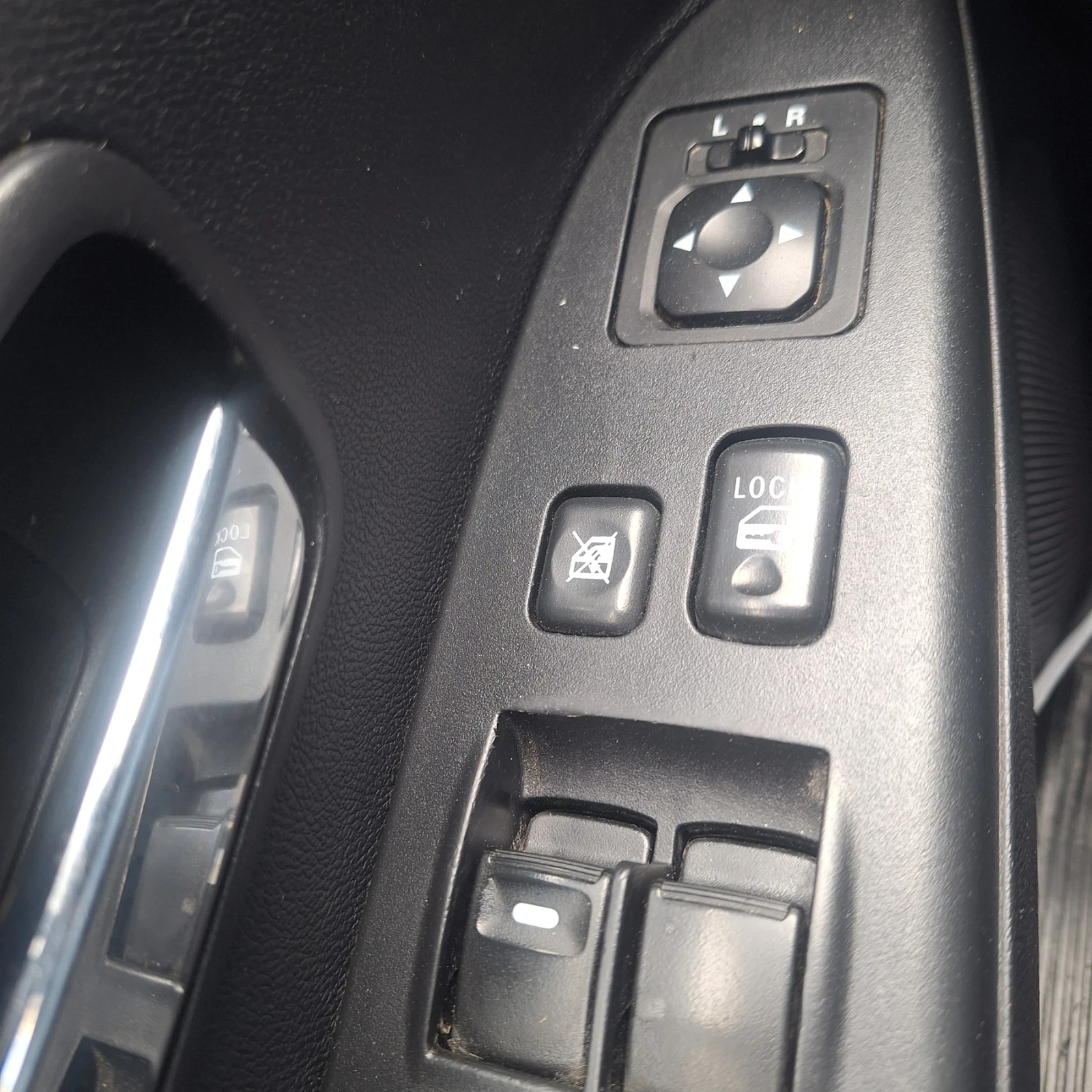 Mitsubishi ASX 1.8 D 4x4 150 к.с - изображение 8 | Auto.bg Mitsubishi ASX 1.8 D 4x4 150 к.с - изображение 8
