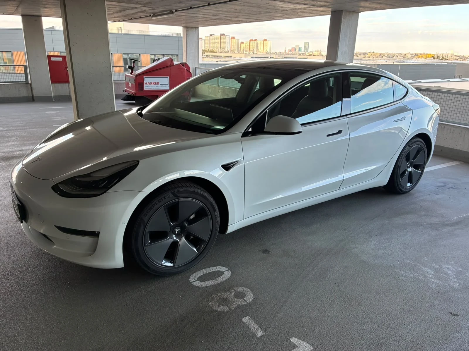 Tesla Model 3 Long Range AWD 12.2020 г. Модел 2021 ДДС Австрия | Auto.bg — изображение 1 Tesla Model 3 Long Range AWD 12.2020 г. Модел 2021 ДДС Австрия | Auto.bg — изображение 1