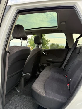 Honda Jazz 1.4 i-VTEC Швейцария 100% Реални КМ ВИДЕО ЛИЗИНГ | Auto.bg — изображение 13 Honda Jazz 1.4 i-VTEC Швейцария 100% Реални КМ ВИДЕО ЛИЗИНГ | Auto.bg — изображение 13