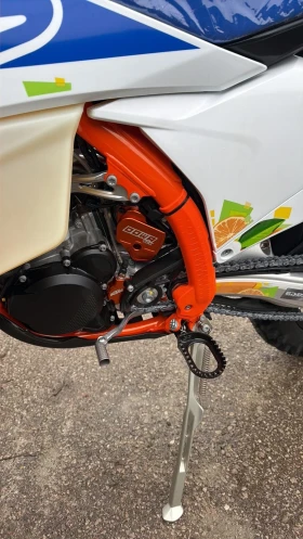 Ktm EXC 2026 KTM 300 EXC 6DAYS - CHALLENGE ANY TERRAIN | Auto.bg — изображение 3 Ktm EXC 2026 KTM 300 EXC 6DAYS - CHALLENGE ANY TERRAIN | Auto.bg — изображение 3