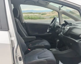 Honda Jazz 1.3 БЕНЗИН 99 К.С. АВТОМАТИК! УНИКАЛНО СЪСТОЯНИЕ!! | Auto.bg — изображение 10 Honda Jazz 1.3 БЕНЗИН 99 К.С. АВТОМАТИК! УНИКАЛНО СЪСТОЯНИЕ!! | Auto.bg — изображение 10