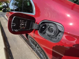 Mercedes-Benz E 300 Mercedes-Benz E 300 e 4MATIC AMG Line Premium Plus - 77900 € - 30604145 12 | Car24.bg Mercedes-Benz E 300 Mercedes-Benz E 300 e 4MATIC AMG Line Premium Plus - 77900 € - 30604145 12