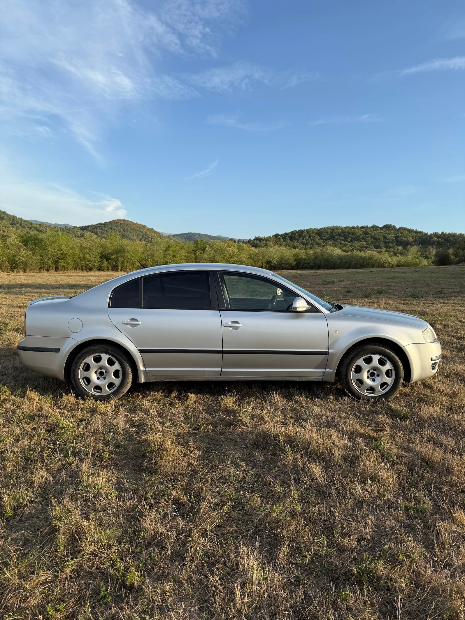 Skoda Superb 2.0tdi BSS - изображение 4 | Auto.bg Skoda Superb 2.0tdi BSS - изображение 4