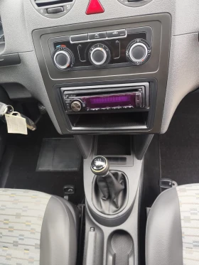 VW Caddy 2.0 дизел Италия 4х4 - 11500 лв. / 5879.86 € - 38489730 15 | Car24.bg VW Caddy 2.0 дизел Италия 4х4 - 11500 лв. / 5879.86 € - 38489730 15