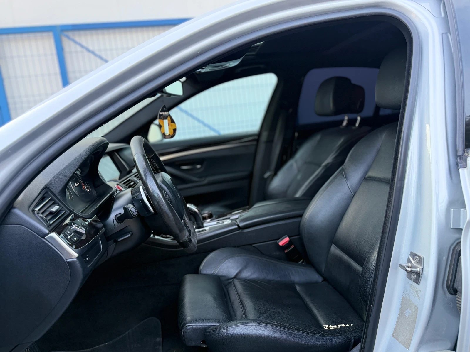 BMW 535 * M-PACKET* HEAD UP* ТОП ЦЕНА* НОВ ВНОС*  - изображение 9 | Auto.bg BMW 535 * M-PACKET* HEAD UP* ТОП ЦЕНА* НОВ ВНОС*  - изображение 9