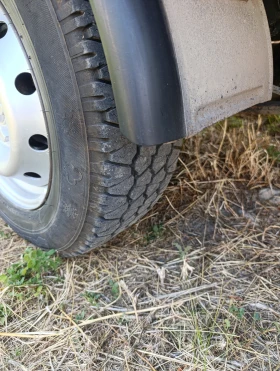 Iveco 35c13 2.3* 140ps* КЛИМАТИК | Auto.bg — изображение 17 Iveco 35c13 2.3* 140ps* КЛИМАТИК | Auto.bg — изображение 17